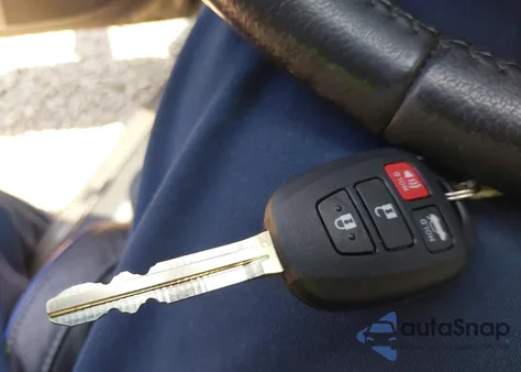 2019 Toyota Corolla Se из США, поврежденный, VIN 5YFBURHE5KP861233